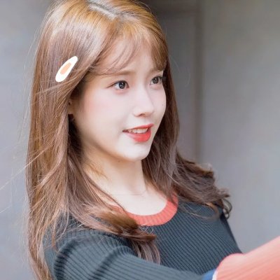 人别时光念未休